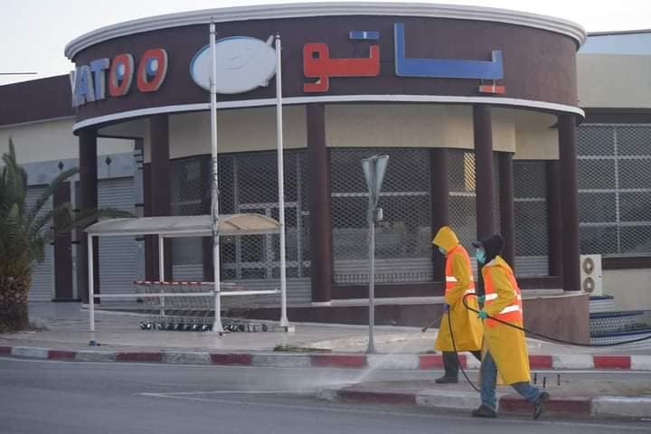 تعقيم و تطهير الشوراع و الفضاءات خلال جائحة كورونا 4